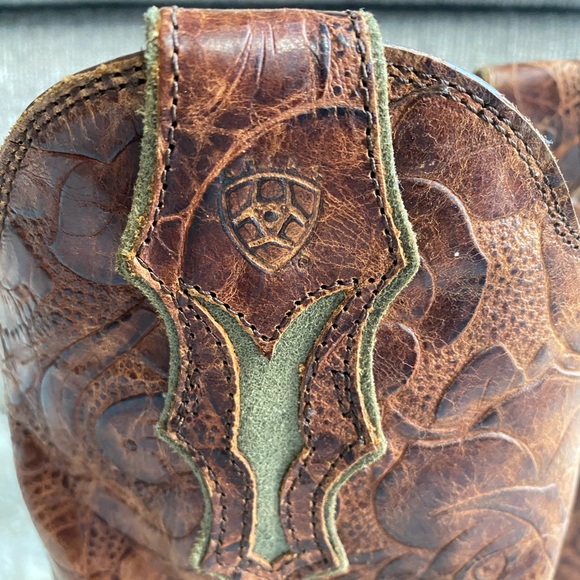 SOLD Authentic Ariat Cowboy Boots Women size 5.5 - Picture 5 of 11